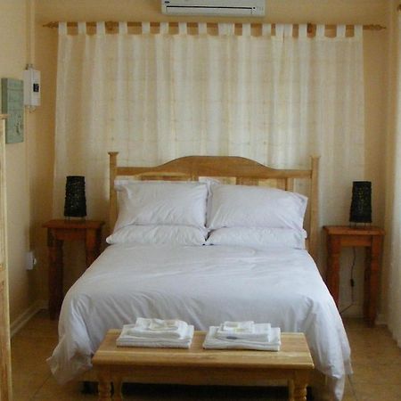Die Katte Guest House Cottages- Vosburg 외부 사진